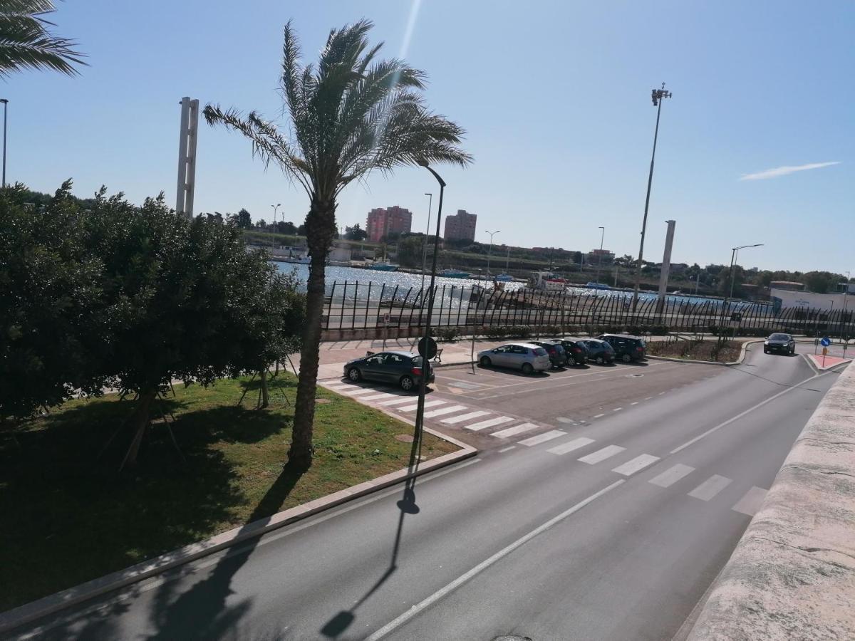 Centro Storico Mare Fuori Villa Бриндизи Екстериор снимка